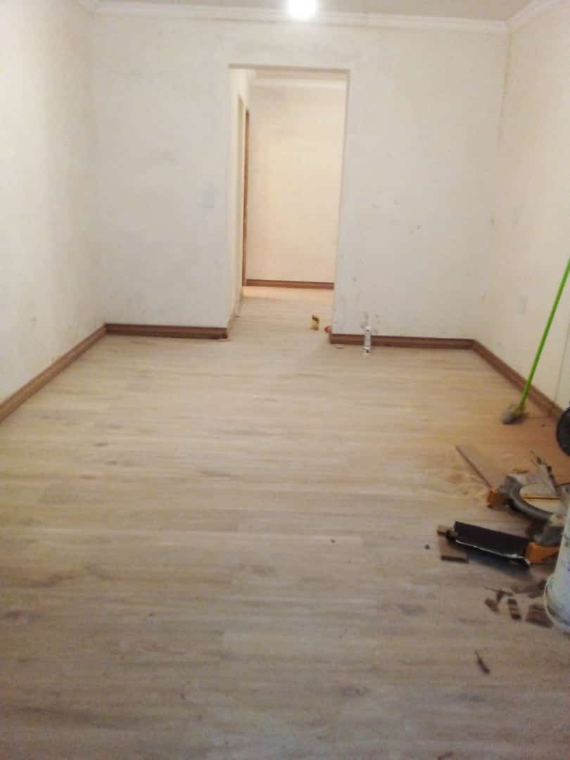 Paint my 3X4 meter room includes walls ceilings ceiling cornices and floor skirting - labour only-painting-wirewire-www.wirewire.co.za